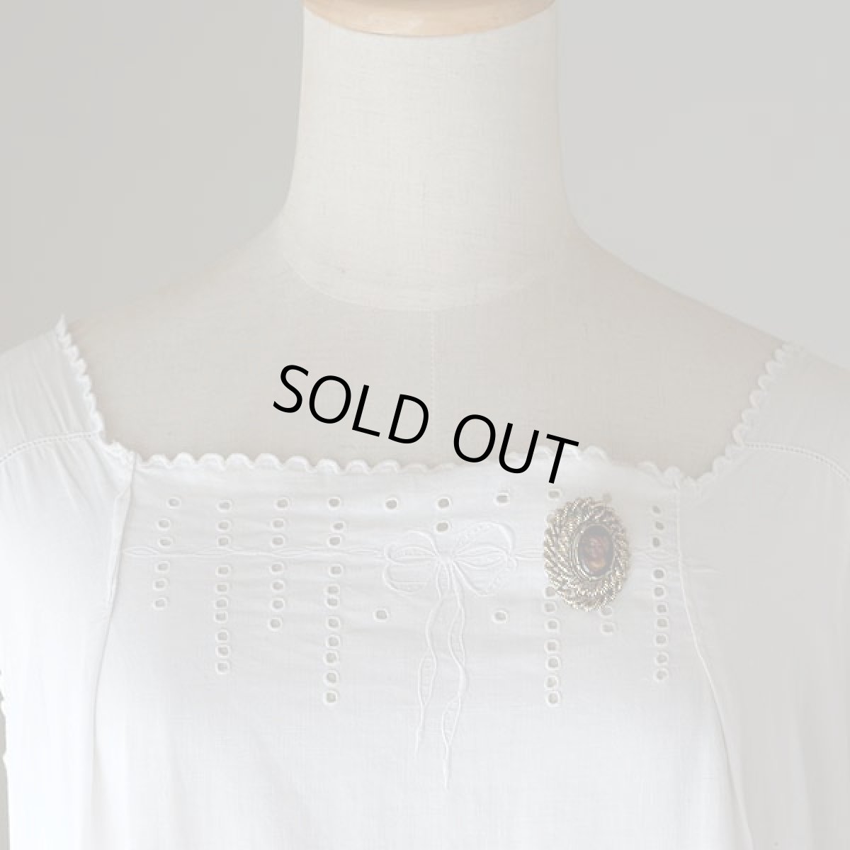 画像2: 〈Gerry's〉1950sゲーリーズ カメオブローチ  (2)