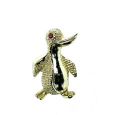 画像1: 〈イギリス〉1960-70年代 ひょこひょこ歩くペンギンブローチ    (1)