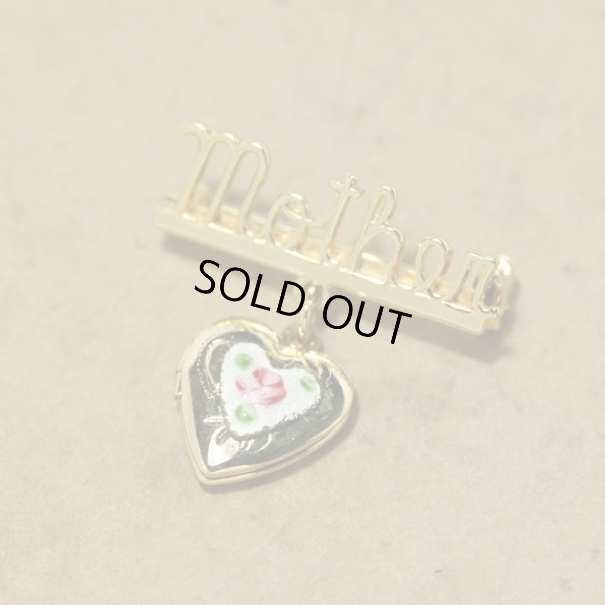 画像4: 〈MOTHER〉 1960-70年代　マザーハンドペイントのハートロケットブローチ   (4)