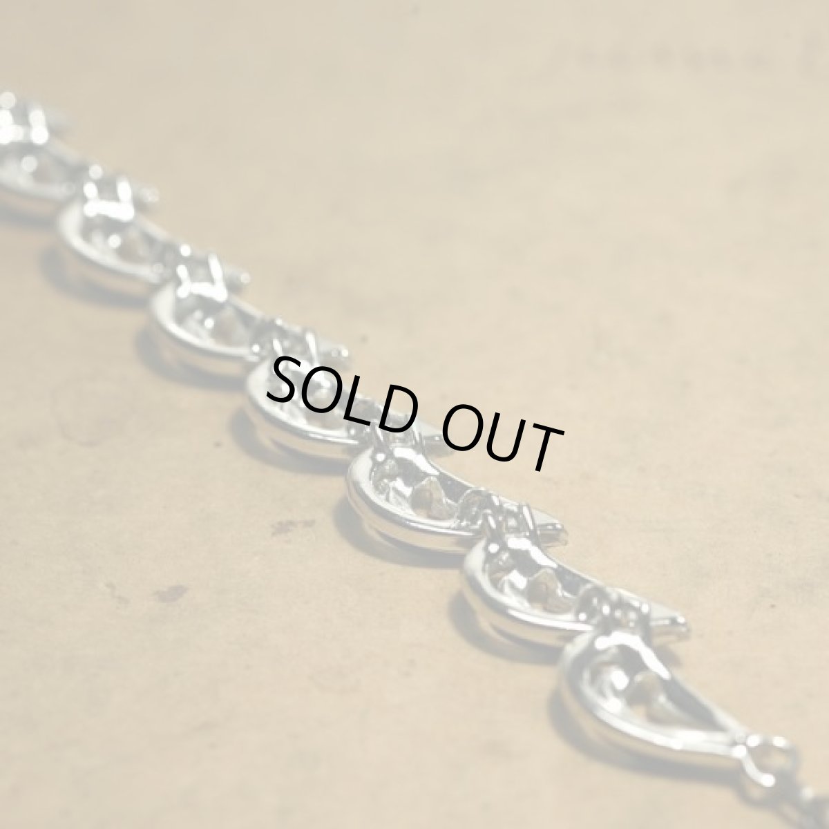 画像8: 〈イギリス〉1950年代 爽やかな水色の エナメル チョーカーネックレス (8)