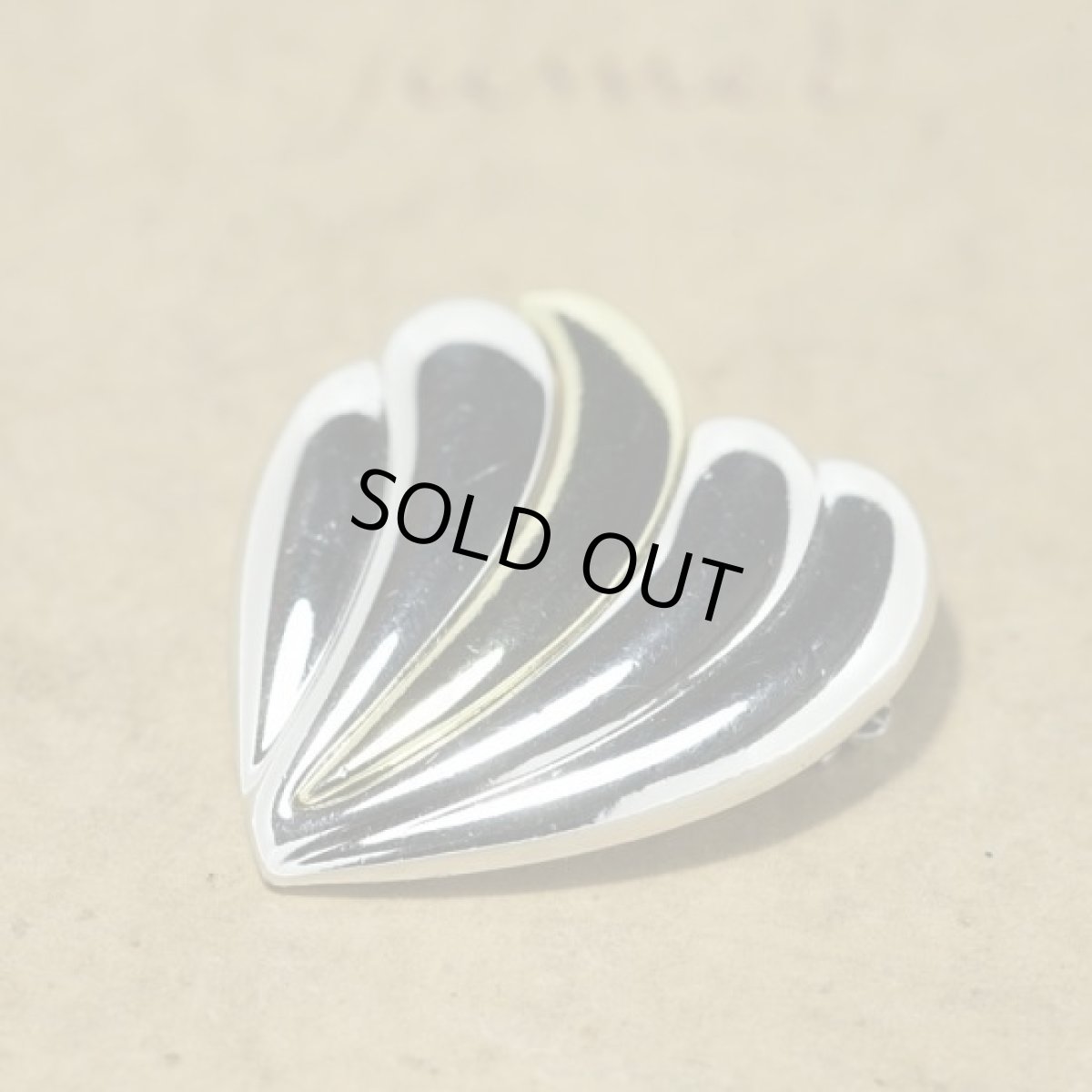 画像4: 〈DANECFAFT〉1960-70s　シルバープレートのハートブローチ (4)