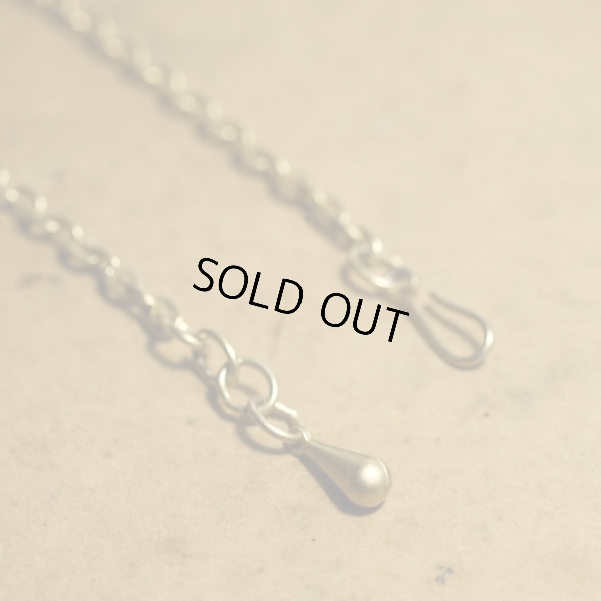 画像6: 〈イギリス〉1950年代 OXデザインのブラックガラスネックレス (6)