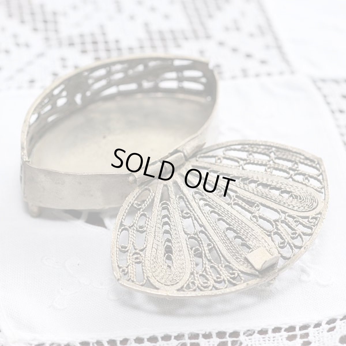 画像11: 〈英国銀器〉1940年代 繊細なフィリグリー細工のケース (11)