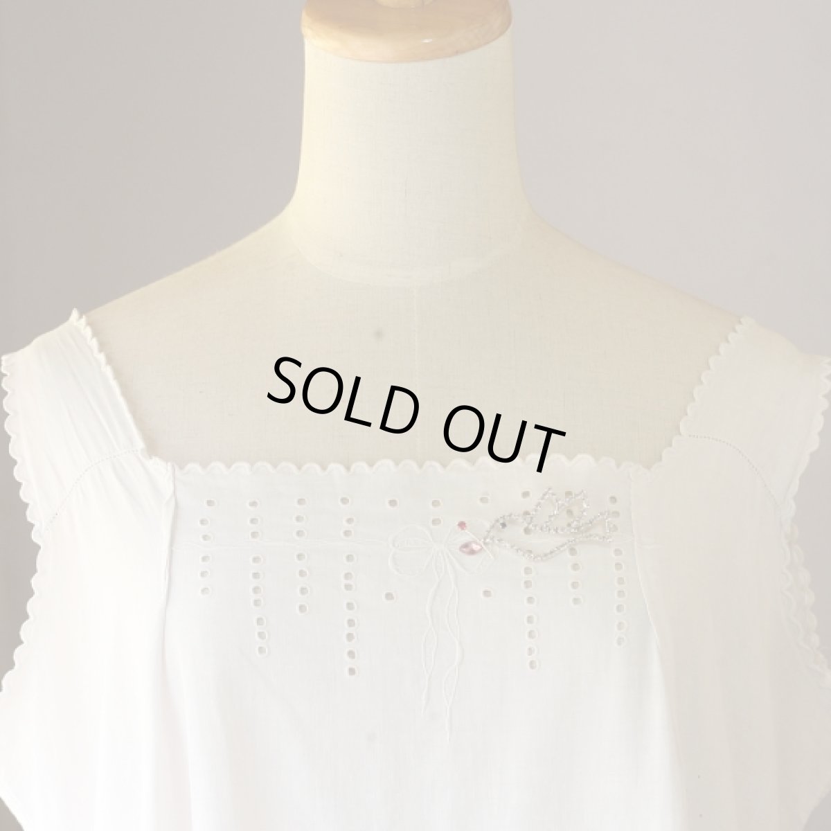 画像2: 〈イギリス〉1950年代 幸せを運ぶラインストーンの鳥ブローチ (2)