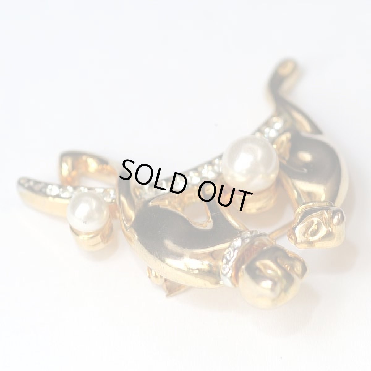 画像5: 1950-60s 2匹のねことフェイクパールのブローチ (5)