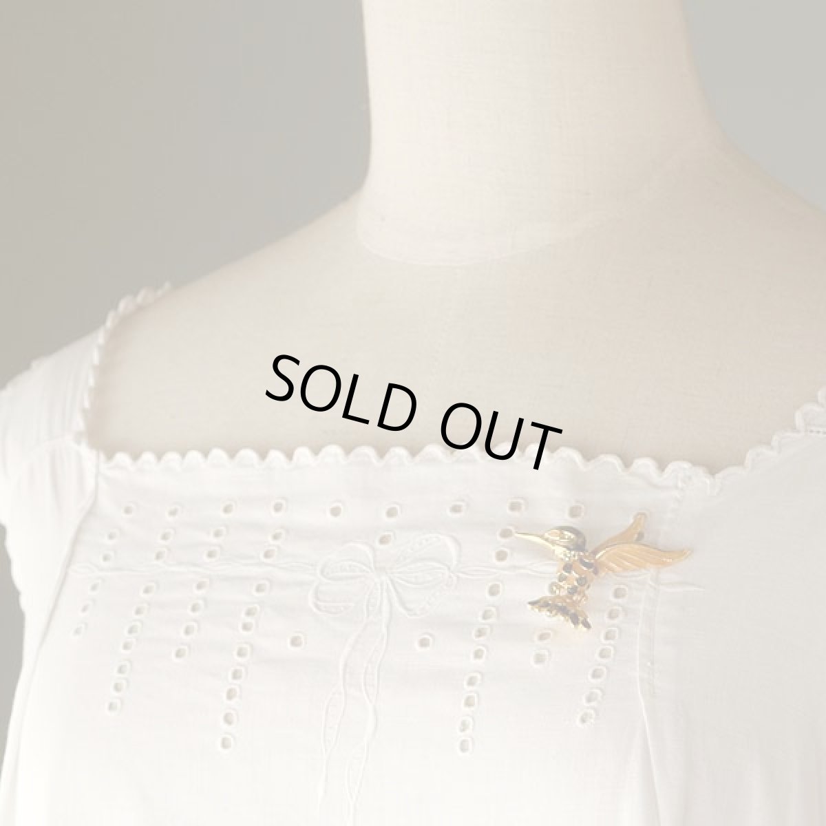 画像2: 1950-60s エナメル細工とラインストーン愛と喜びを運ぶ神使ハチドリブローチ (2)