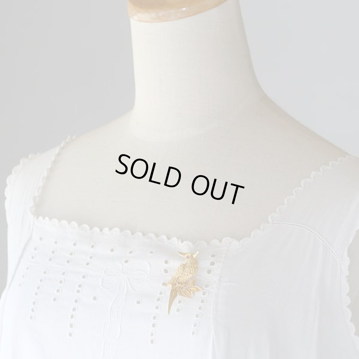 画像2: 1950s コスチュームジュエリーのヴィンテージ鳥ブローチ (2)