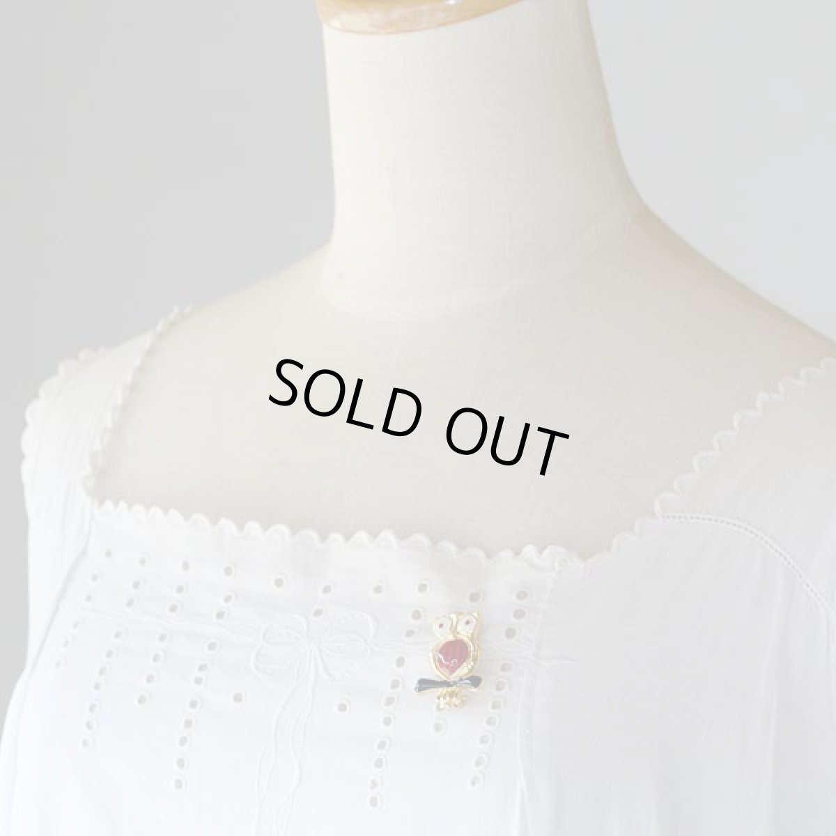 画像2: イギリス1950s-1970ｓ幸福を運ぶフクロウのエナメル細工ブローチ (2)