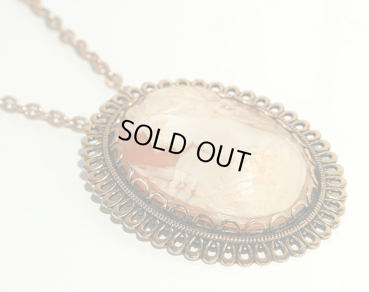 画像4: 英国1960ｓ美しいシェルカメオ2WAY ブローチ&ネックレスヴィンテージジュエリー (4)
