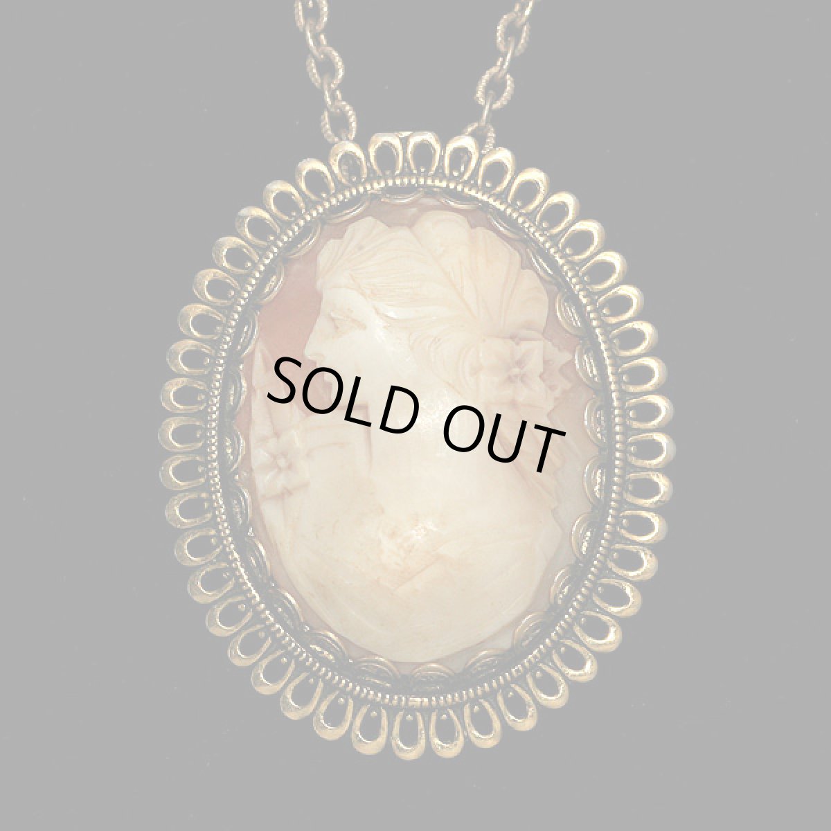 画像8: 英国1960ｓ美しいシェルカメオ2WAY ブローチ&ネックレスヴィンテージジュエリー (8)