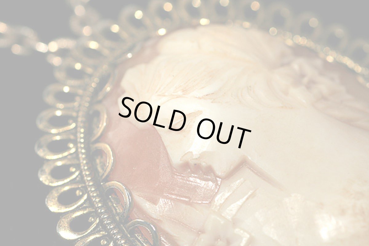 画像11: 英国1960ｓ美しいシェルカメオ2WAY ブローチ&ネックレスヴィンテージジュエリー (11)