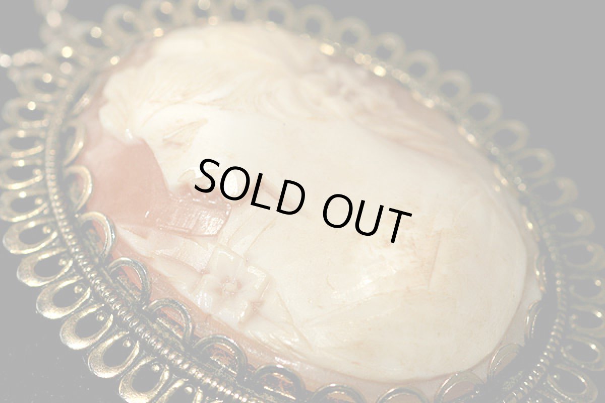 画像12: 英国1960ｓ美しいシェルカメオ2WAY ブローチ&ネックレスヴィンテージジュエリー (12)