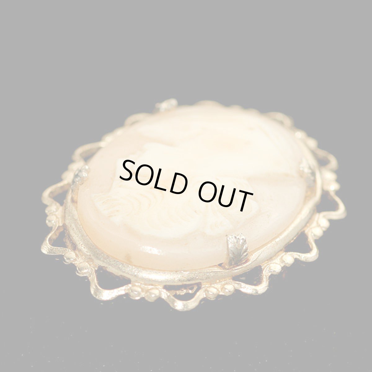 画像6: Coroコロ1950s 天然貝シェルカメオヴィンテージジュエリーブローチ  (6)