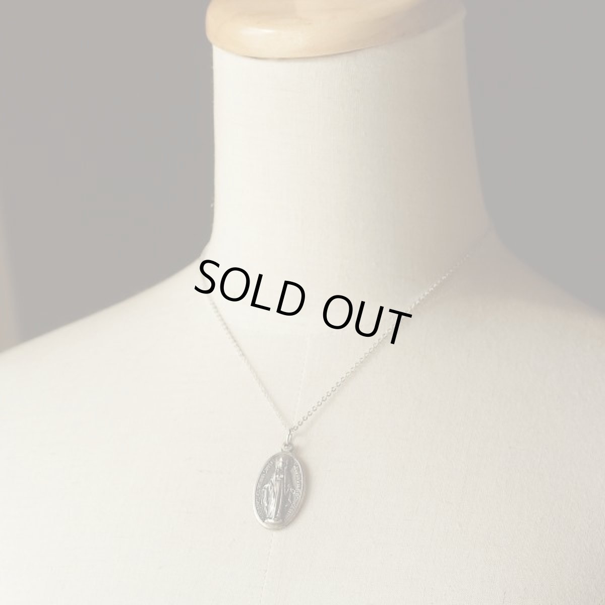 画像2: 不思議のメダイ 刻印ITALY ビンテージ ペンダントネックレス (2)