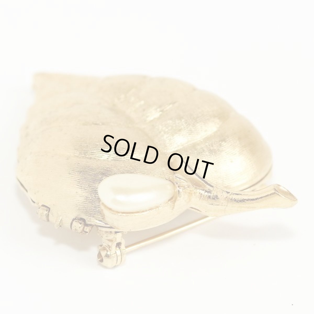 画像2: AVON エイボン 1970s ゴールドメタル ロケットブローチ (2)