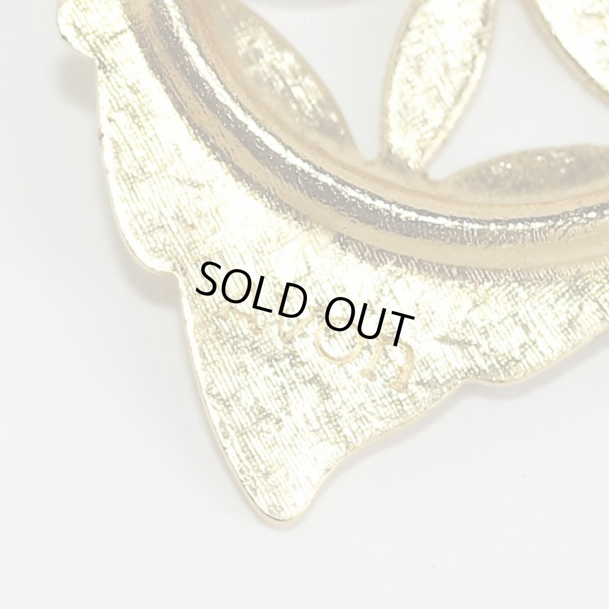 画像6: AVON エイボン 1970s ゴールドメタル ロケットブローチ (6)