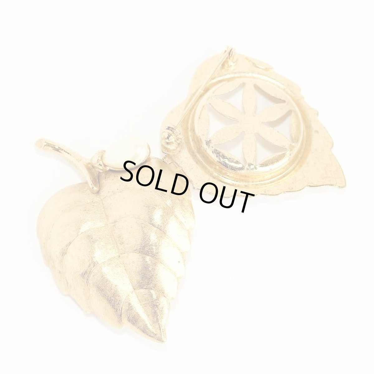 画像5: AVON エイボン 1970s ゴールドメタル ロケットブローチ (5)