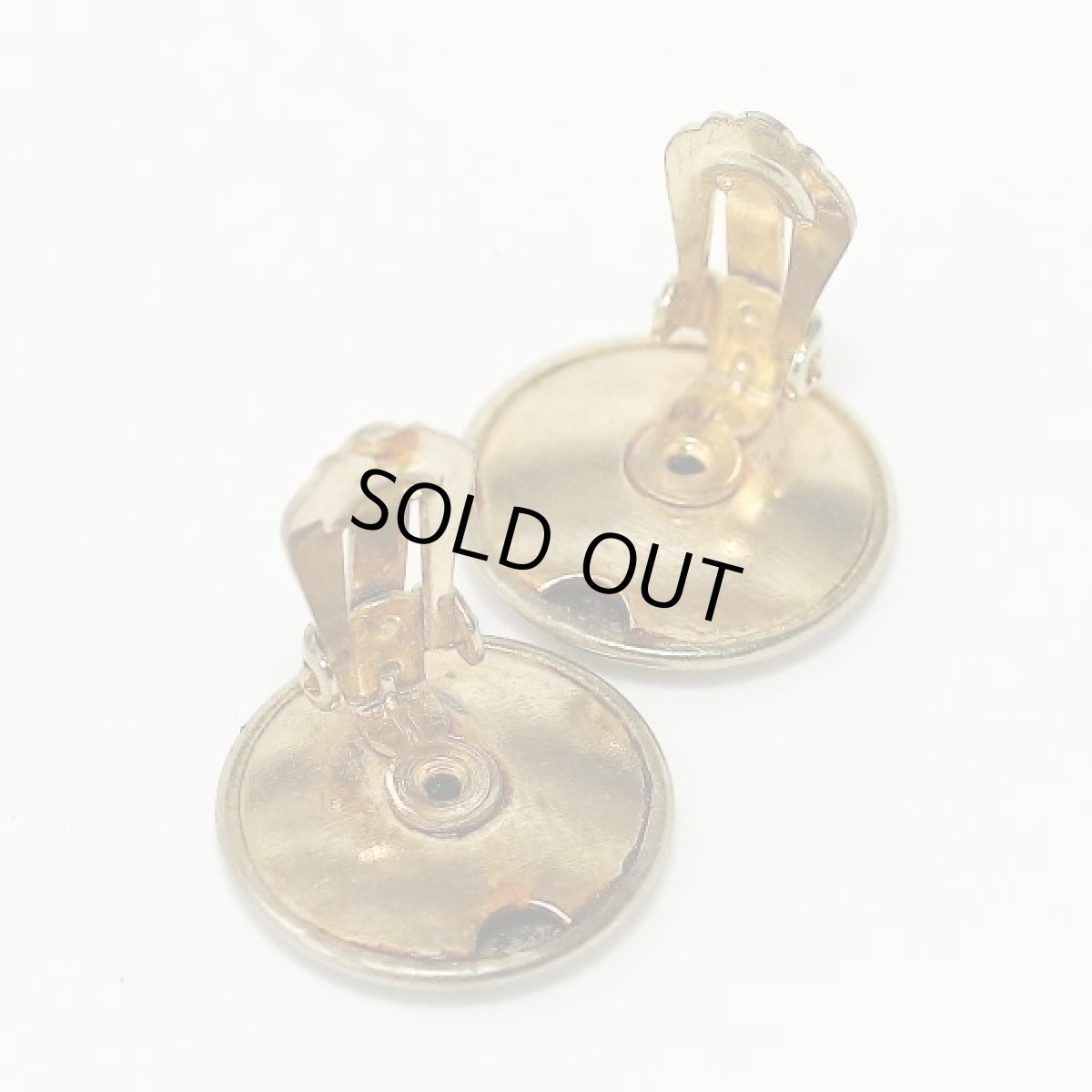 画像4: 1970s シンプルなラウンドデザイン ゴールドプレートのイヤリング クリップ式 (4)