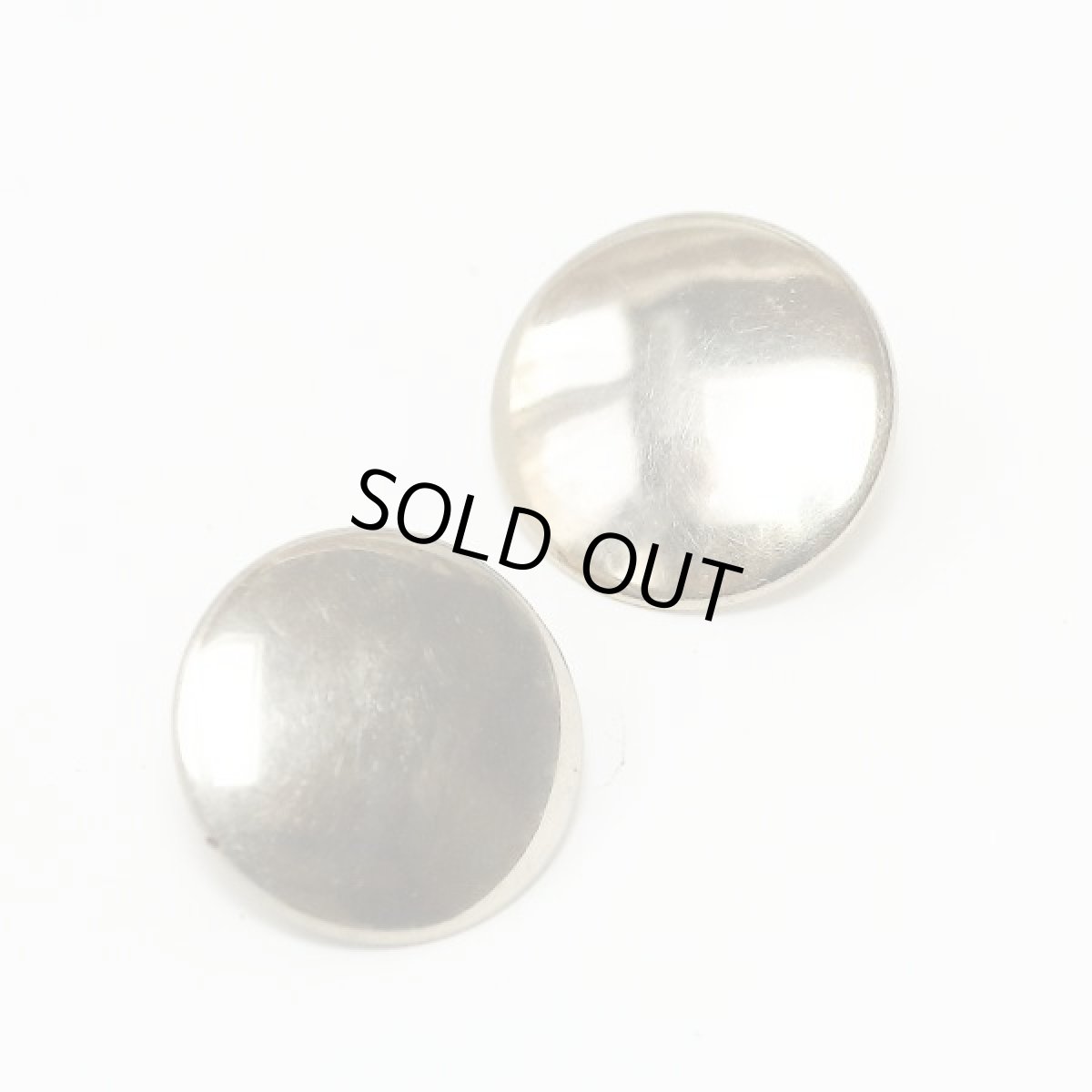 画像2: 1970s シンプルなラウンドデザイン ゴールドプレートのイヤリング クリップ式 (2)