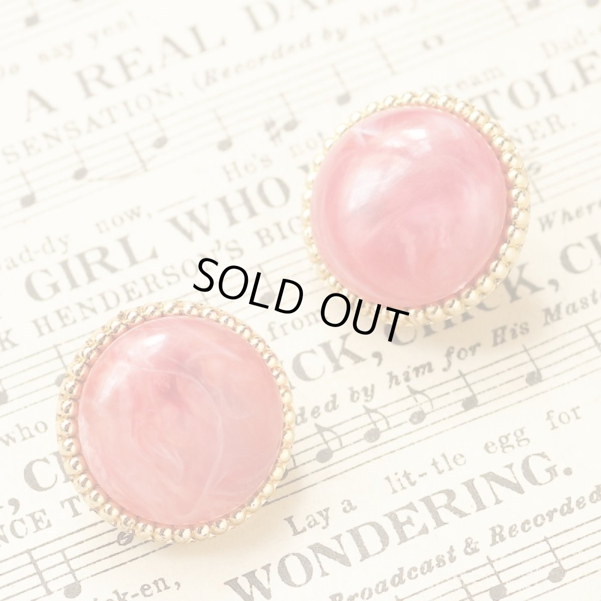 画像5: 1970s 赤いマーブル イヤリング クリップ式 (5)