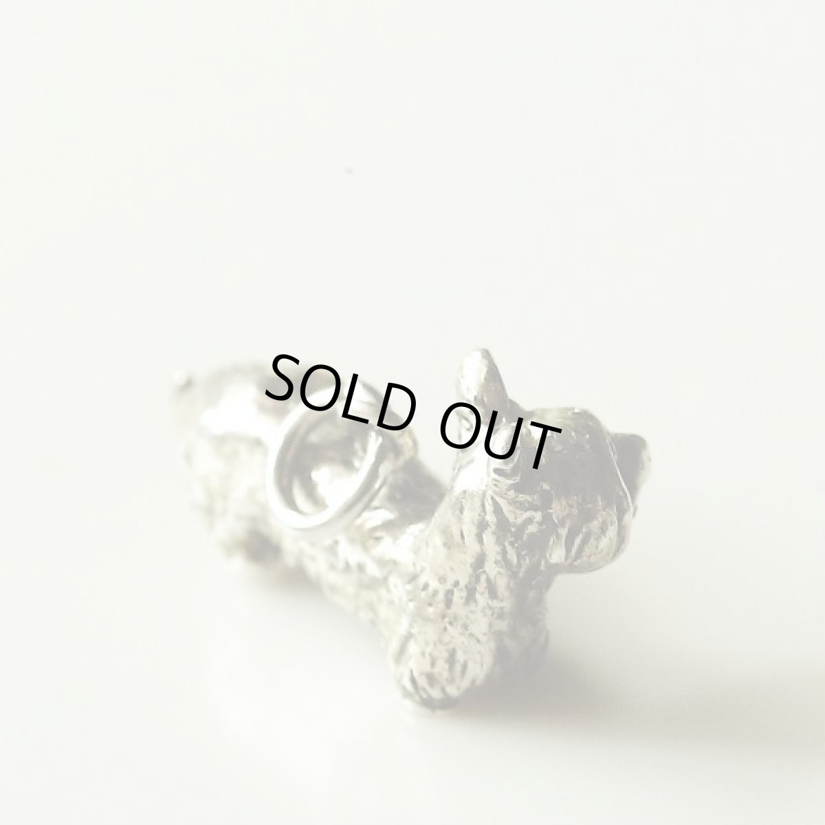 画像2: 英国 シルバー 刻印STERLING 犬 DOG ダックスフント アンティークチャーム ペンダントトップ (2)