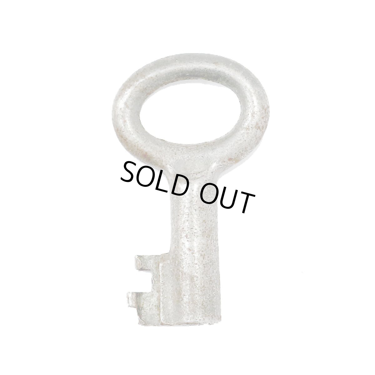 画像2: ドイツ アンティーク/ヴィンテージ ミニキー 古い鍵 約 長さ3.3cm (2)