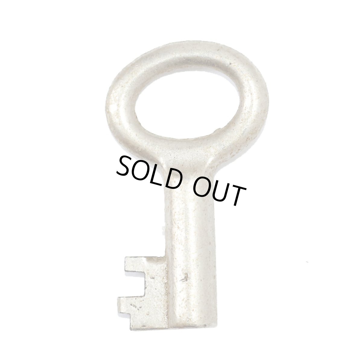 画像2: ドイツ アンティーク/ヴィンテージ ミニキー 古い鍵 約 長さ3.2cm (2)