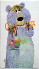 画像1: イギリス ヴィンテージ 鍵の束を咥えるクマ バースデーカード (1)
