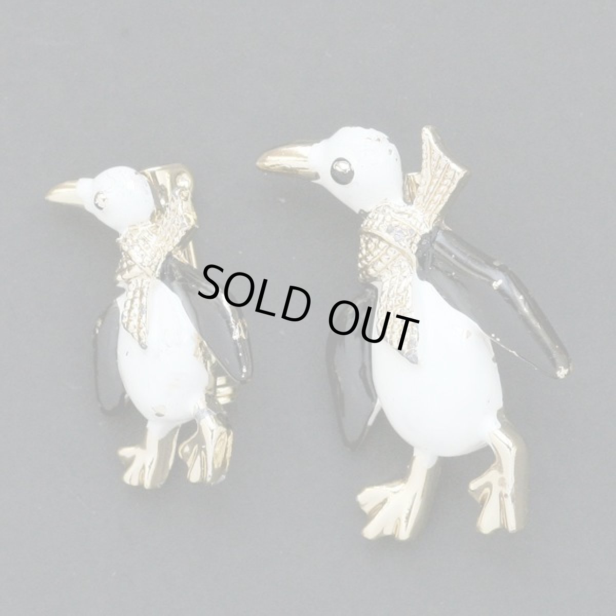 画像2: Gerry's ゲーリーズ ヴィンテージジュエリー ペンギンのデュエットブローチ  (2)