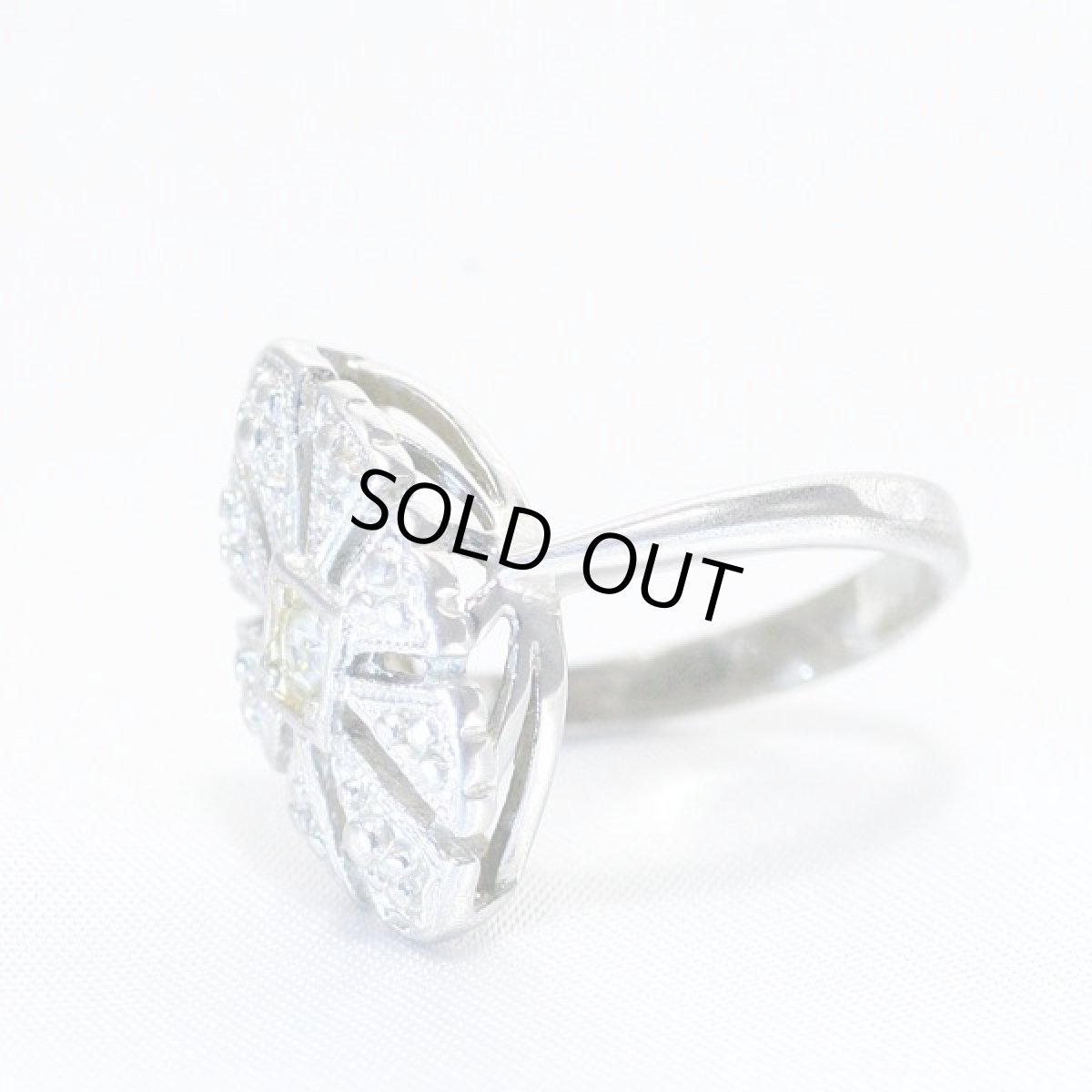 画像4: AVON イギリスヴィンテージ透かし細工 リング ラインストーン エイボン (4)