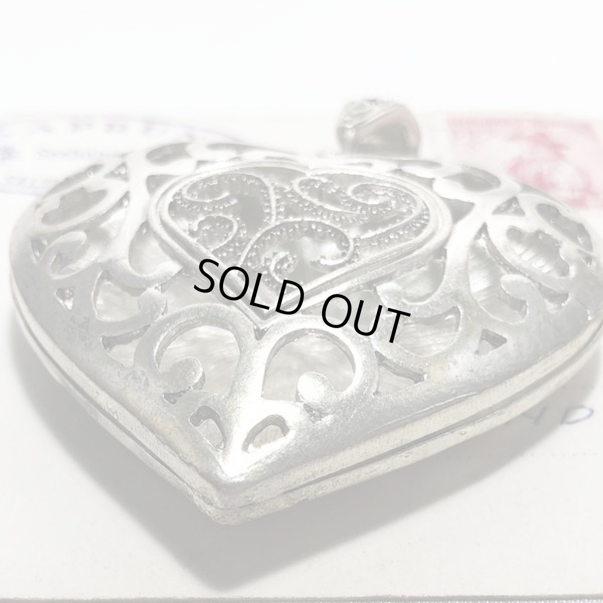 画像3: ヴィンテージ大きなハート透かし細工ペンダントトップ  (3)