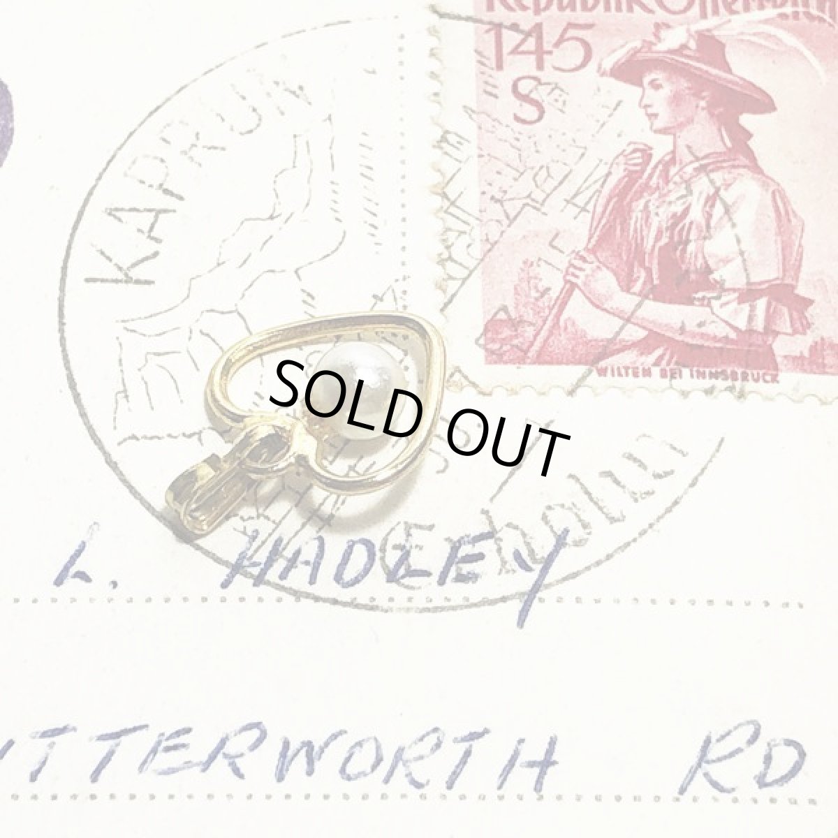 画像4:  ビンテージジュエリー パール　オープンハート煌めくペンダントトップ  (4)