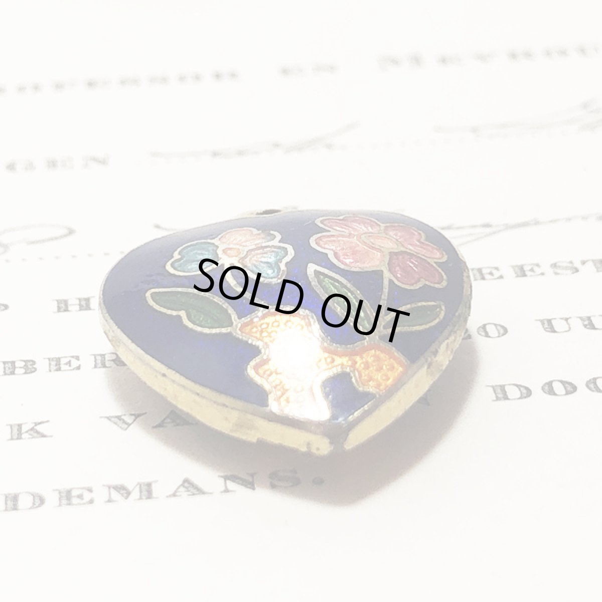 画像9: ビンテージコスチュームジュエリー ハート エナメル細工 ペンダントトップ  (9)