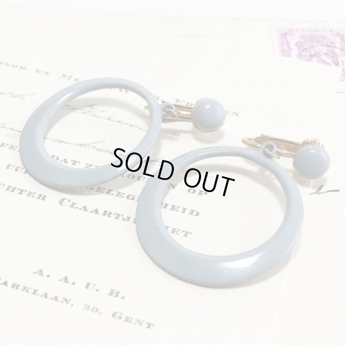 画像8: 1970s エナメル細工 ニュアンスブルーリング クリップ式イヤリング (8)