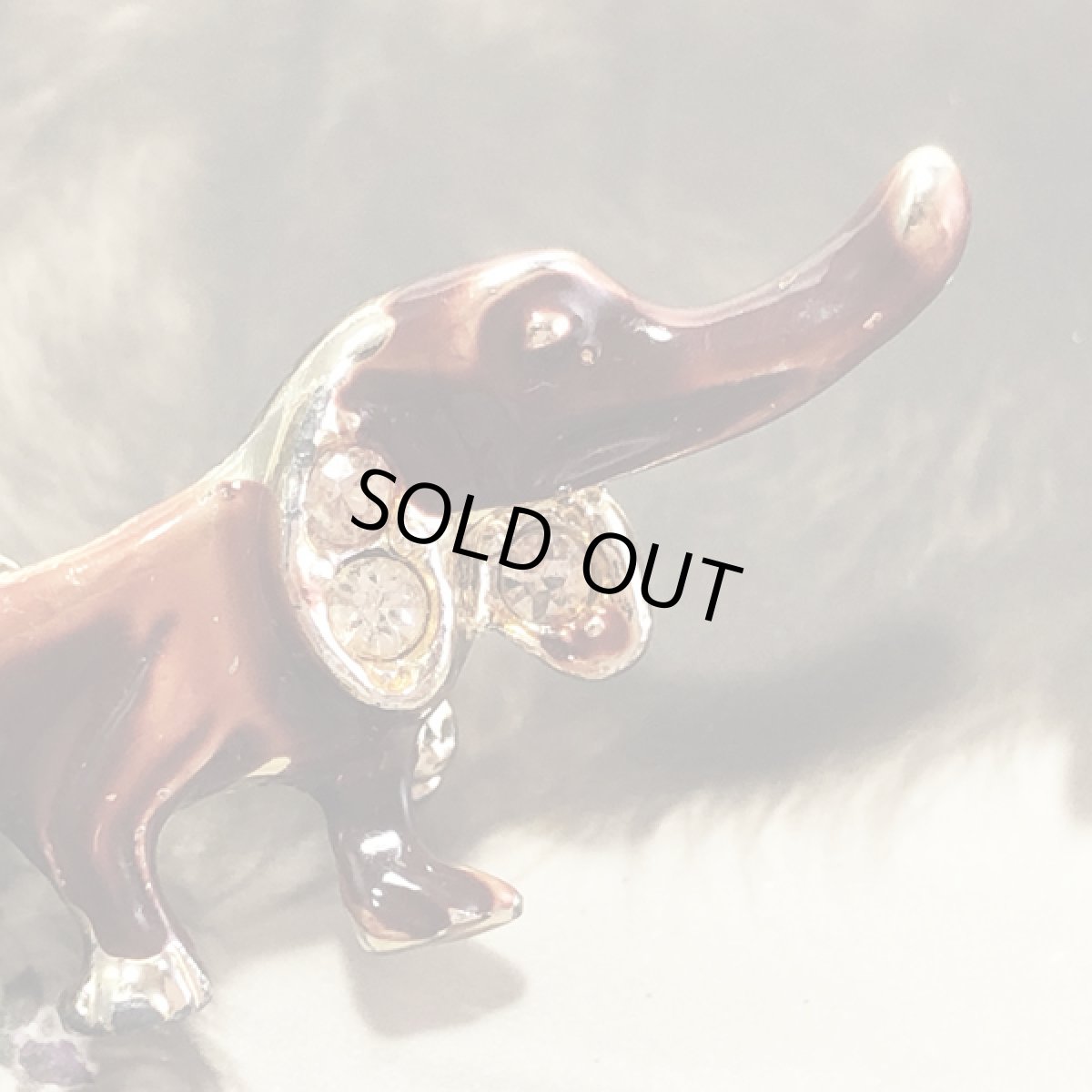 画像3: イギリスヴィンテージジュエリー ダックスフント 犬 ドッグ 動物 ブローチ (3)