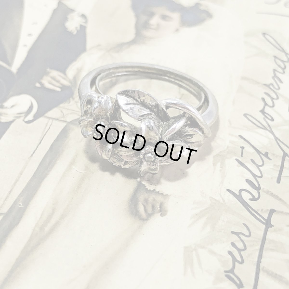 画像2: AVON エイボン フラワー細工 ヴィンテージリング 指輪 フリーサイズ (2)