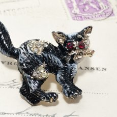 画像4: 英国ヴィンテージジュエリー エナメル細工 黒白猫 CAT ねこブローチ (4)