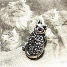 画像3:  英国ヴィンテージ 猫 CAT ねこピンブローチ (3)