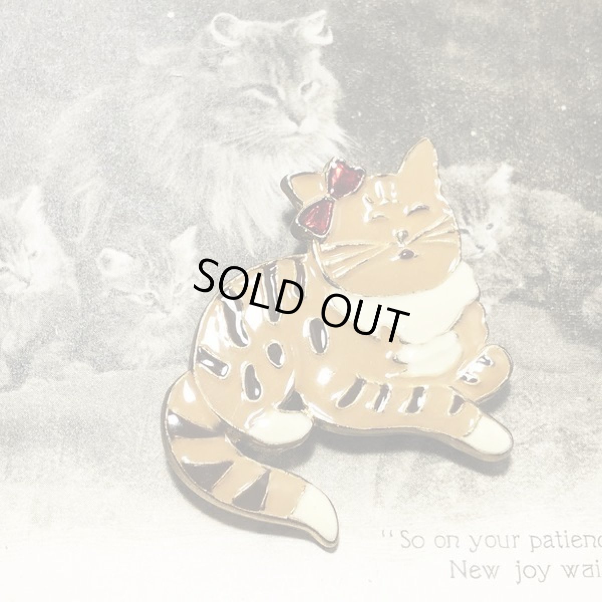 画像2:  イギリス ヴィンテージジュエリー CAT 猫ブローチ (2)