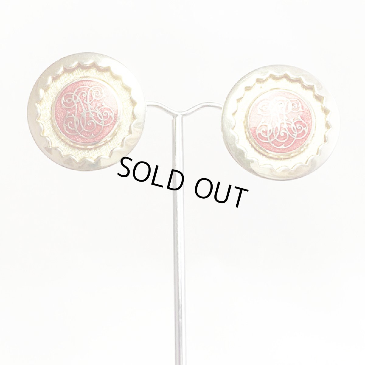 画像11: 1970's KRAMERクレイマー ビンテージイヤリング 大きな紋章 (11)