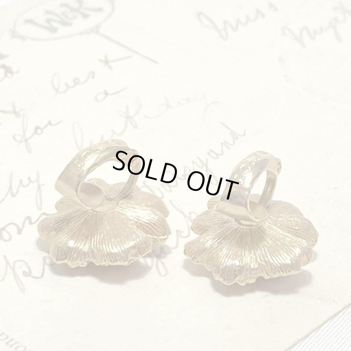 画像9: AVON エイボン フラワーデザインの可愛いゴールドプレート イヤリング クリップ式 (9)