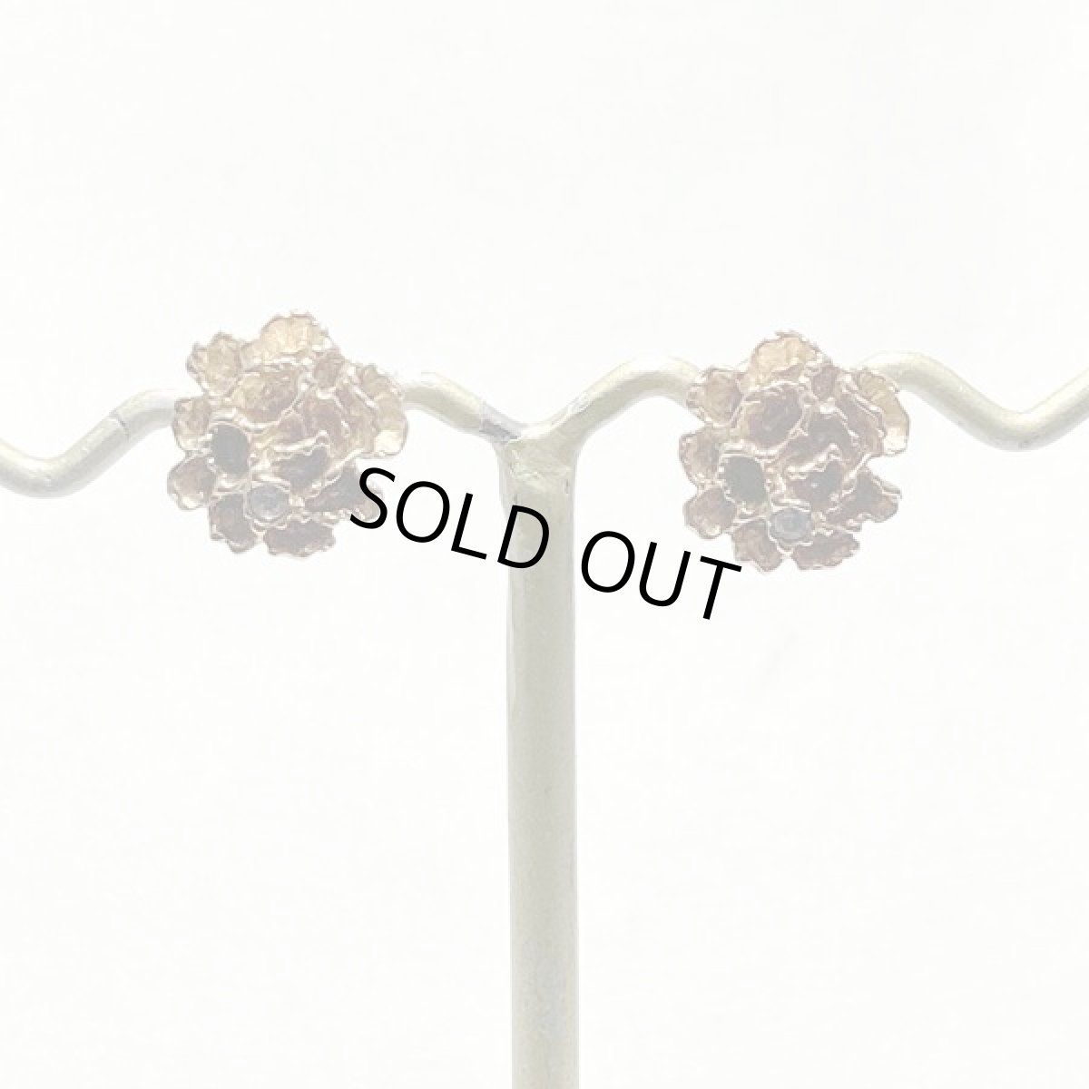 画像13: AVON エイボン フラワーデザインの可愛いゴールドプレート イヤリング クリップ式 (13)