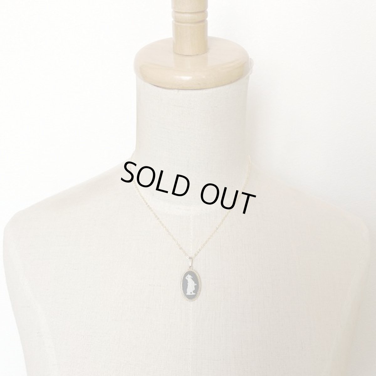 画像2: WEDGWOOD ウェッジウッド スターリングシルバー ホールマーク ジャスパー ブラック ヴィンテージネックレス 楕円形 (2)