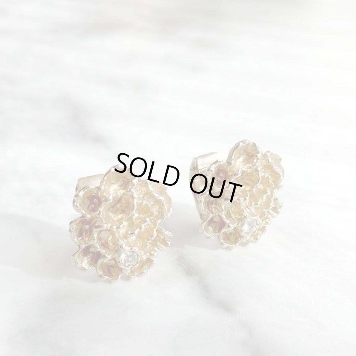 画像15: AVON エイボン フラワーデザインの可愛いゴールドプレート イヤリング クリップ式 (15)