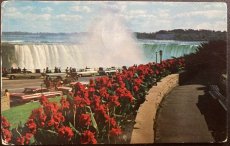 画像1: 1968年消印 切手 海外ヴィンテージポストカード NIAGARA FALLS ヴィクトリア公園からのナイアガラの滝 世界のアンティーク絵葉書 昔のポストカード (1)