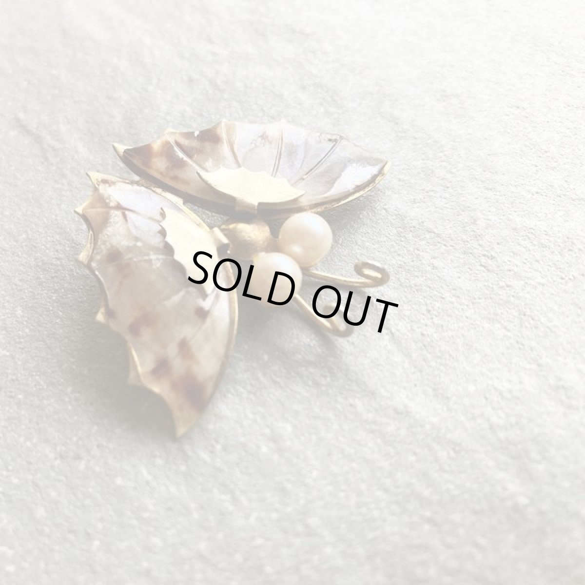 画像6: 1960s 本パールとシェルの羽 蝶ちょうちょビンテージブローチ アンティークアクセサリー (6)