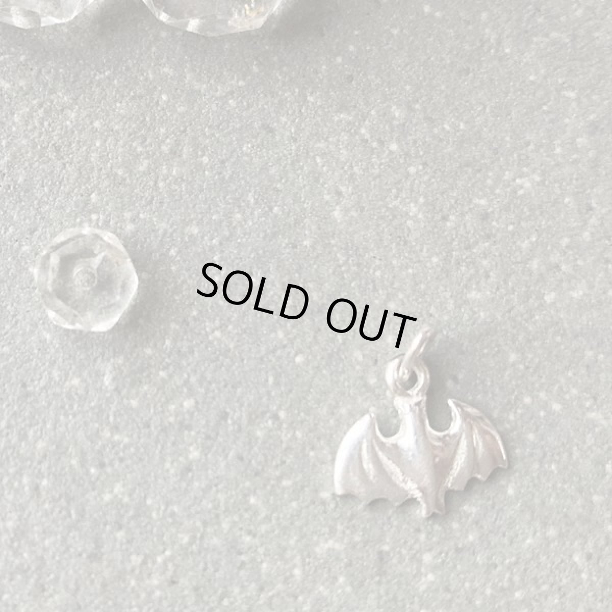 画像9: ヴィンテージ シルバー チャーム コウモリ アンティーク 刻印925 (9)