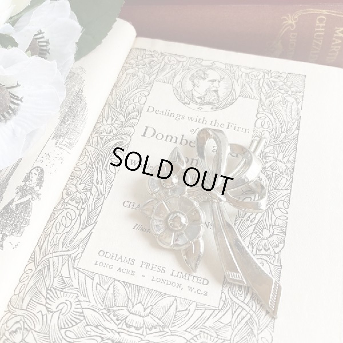 画像3: アメリカ 1960年代 リボンとフラワーのヴィンテージ ブローチ アンティークアクセサリー (3)