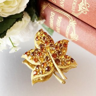 ◇Antigona Paris ブローチ ビンテージ ゴールドカラー×ブラック ◇Antigona Paris ブローチ ビンテージ ゴールドカラー