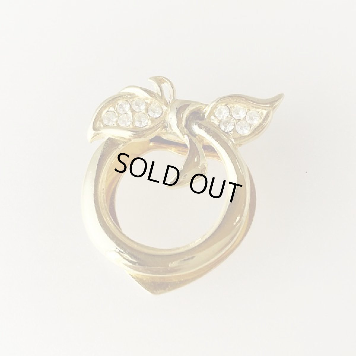 画像3: イギリス ヴィンテージ ゴールドリボン スカーフクリップ(ストール)クリップ (3)